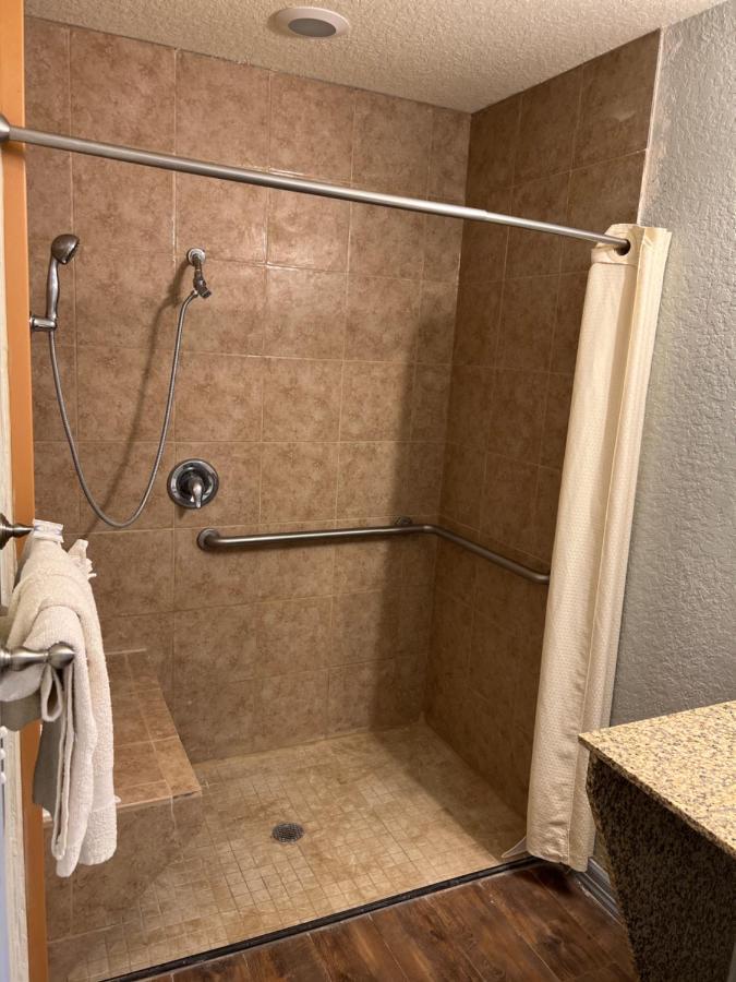 Pearsall Hotel Bien Venido מראה חיצוני תמונה